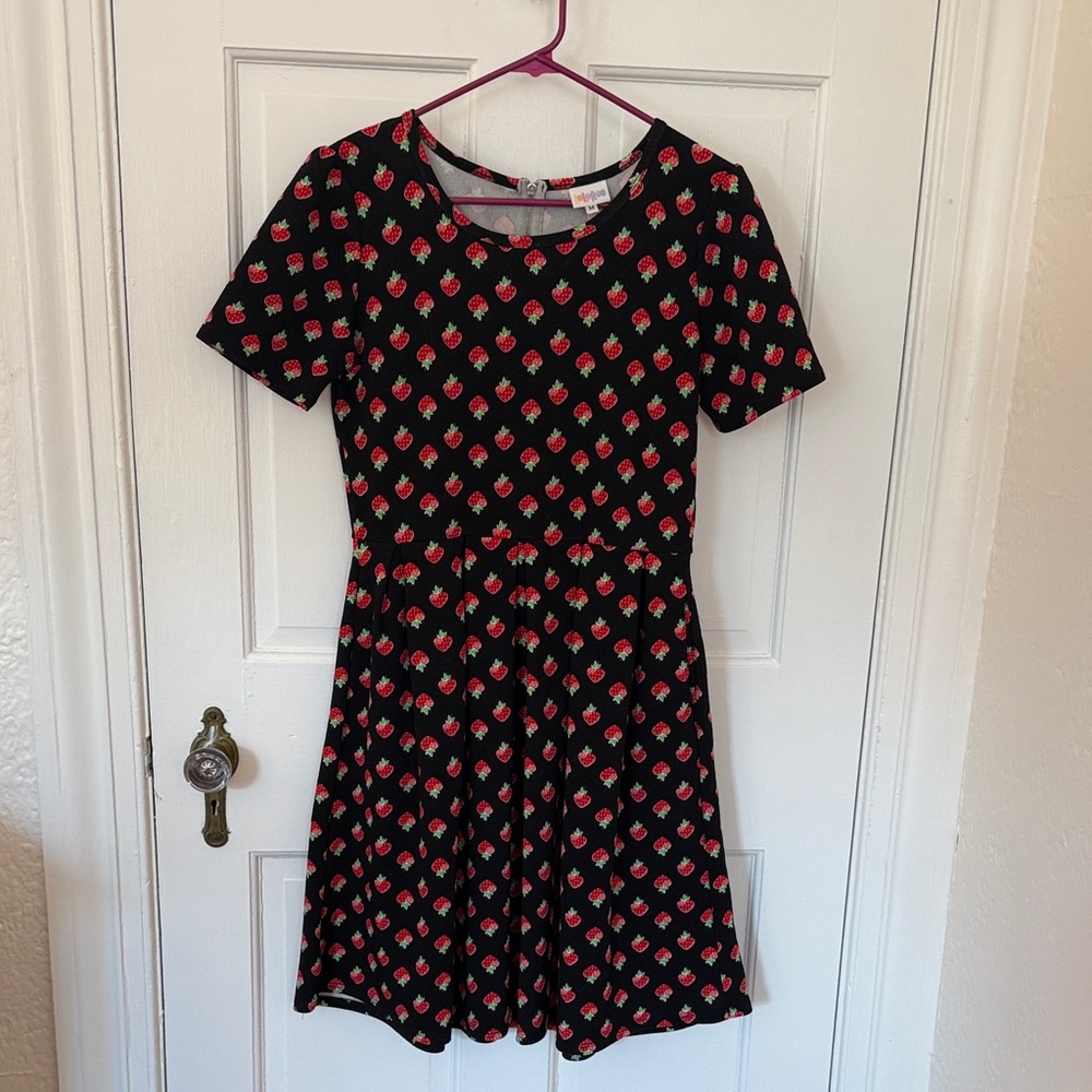 LuLaRoe strawberry dress with pockets